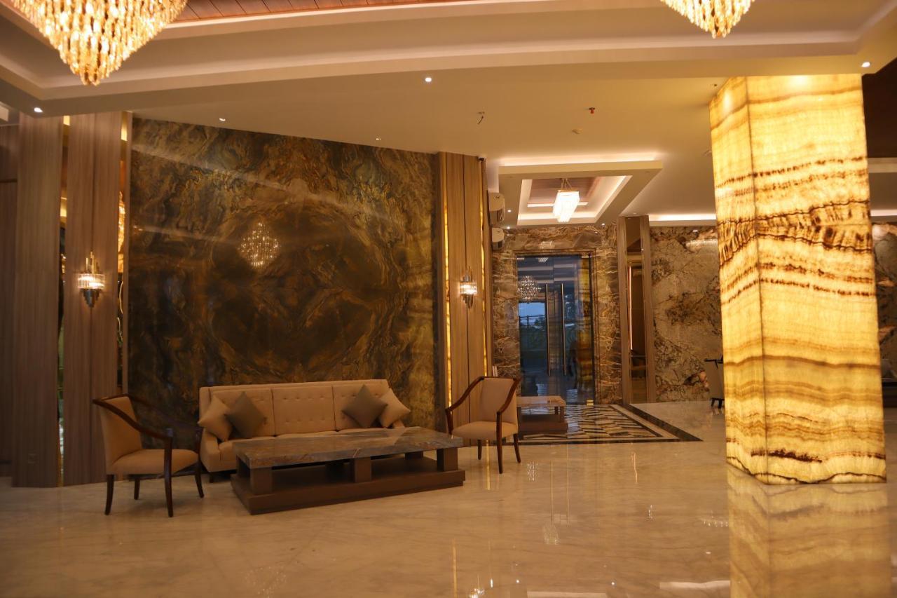 Dream Of Aventus Hotel Kuta Кута Экстерьер фото