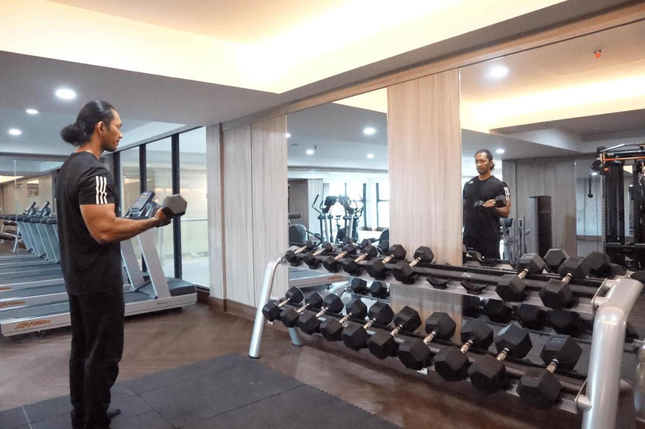 Dream Of Aventus Hotel Kuta Кута Экстерьер фото