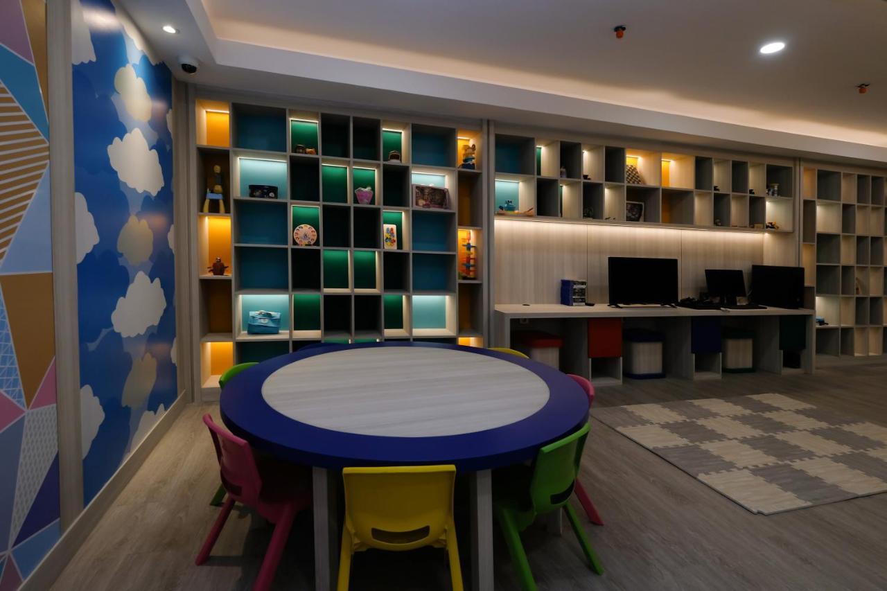 Dream Of Aventus Hotel Kuta Кута Экстерьер фото
